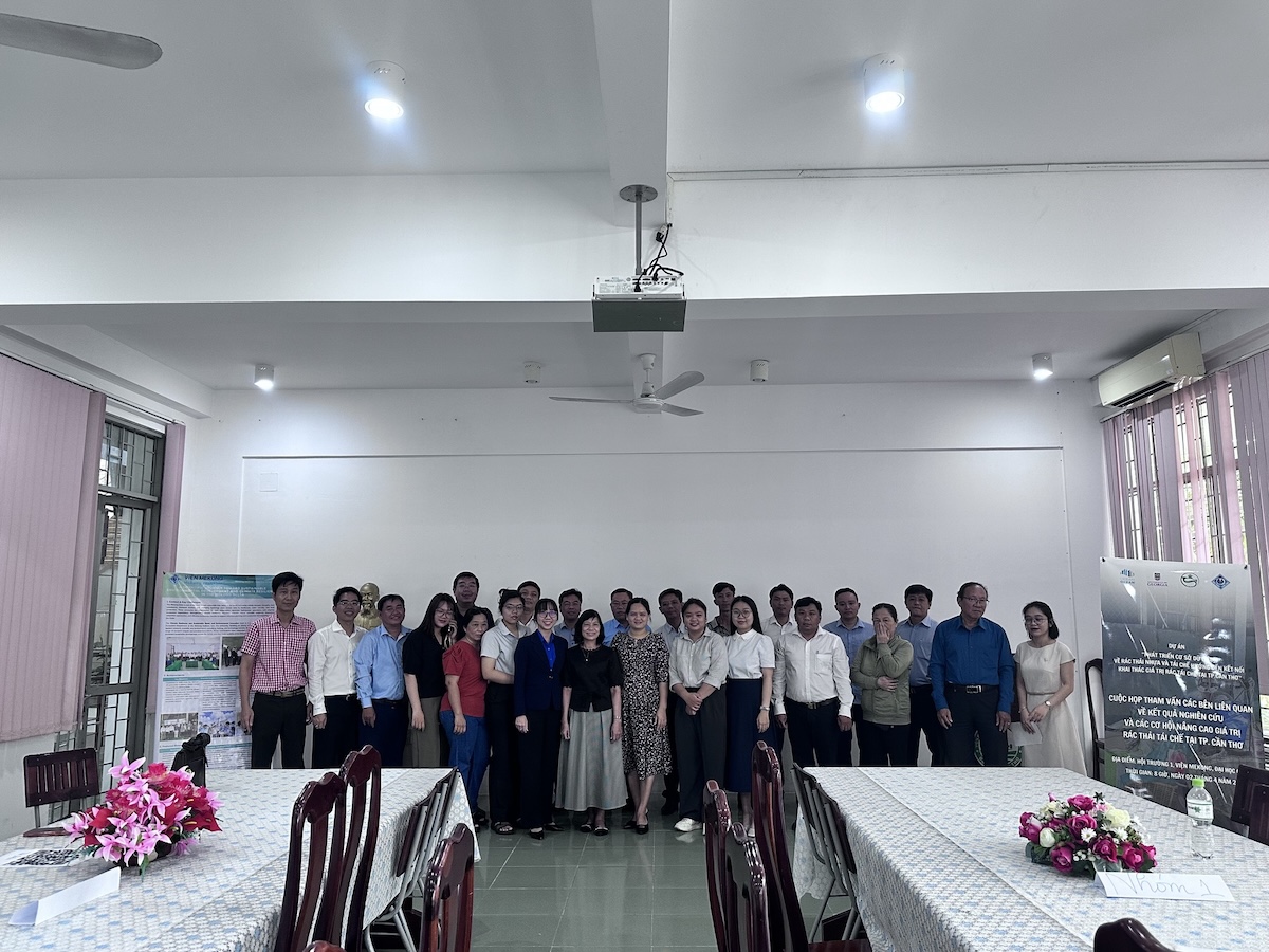 Họp tham vấn cơ hội nâng cao giá trị rác thải tái chế tại thành phố Cần Thơ